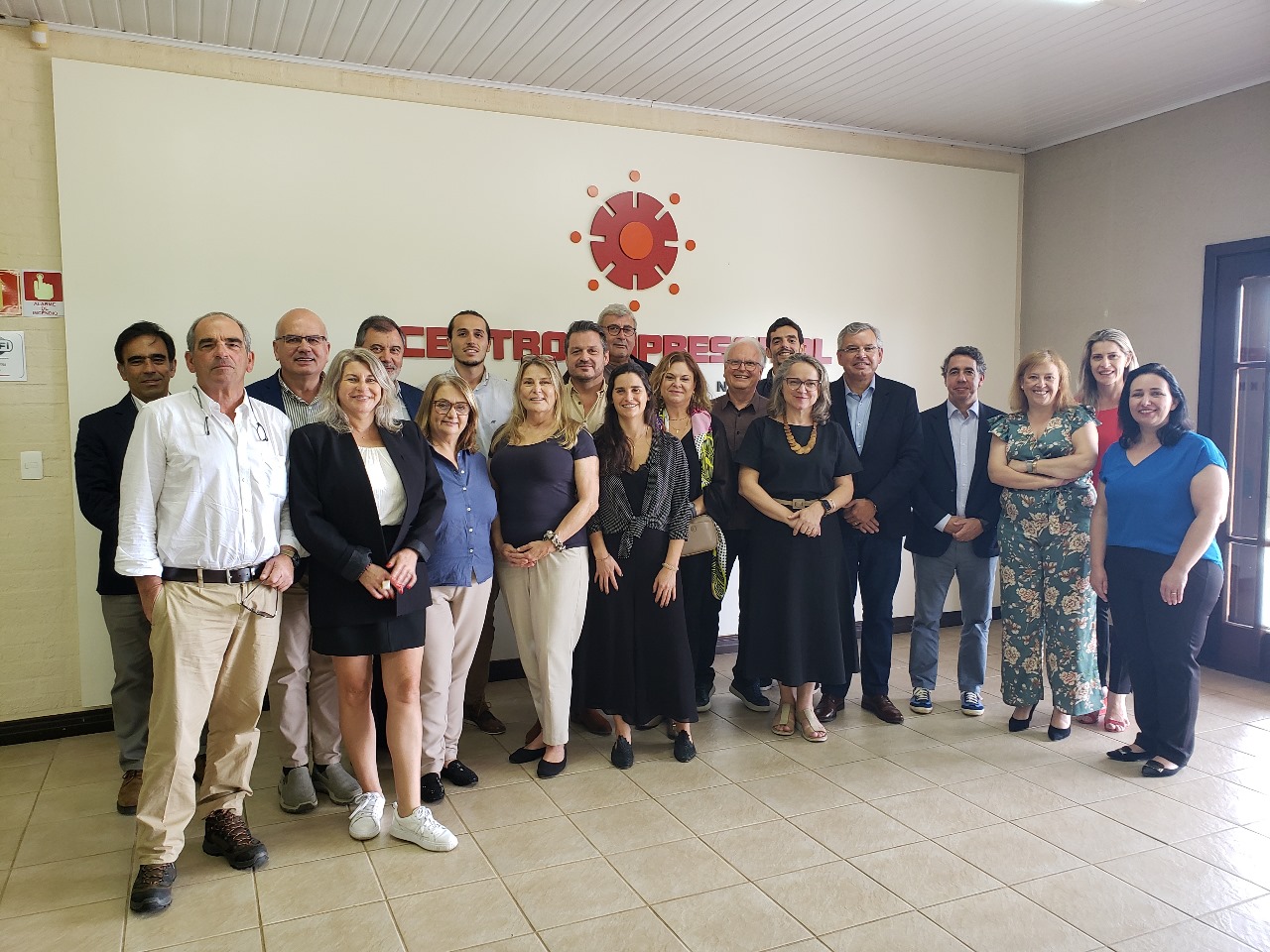 Centro Empresarial de Flores da Cunha recebe Comitiva Portuguesa