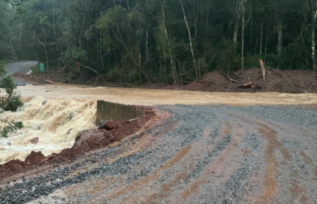 Fortes chuvas causam novos transtornos em Flores da Cunha