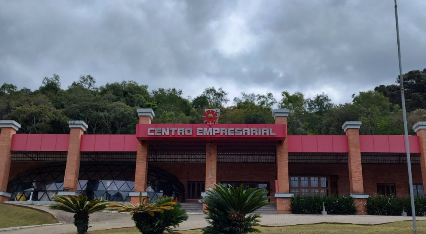 Centro Empresarial de Flores da Cunha promove cursos de Comunicação Assertiva e Estratégica