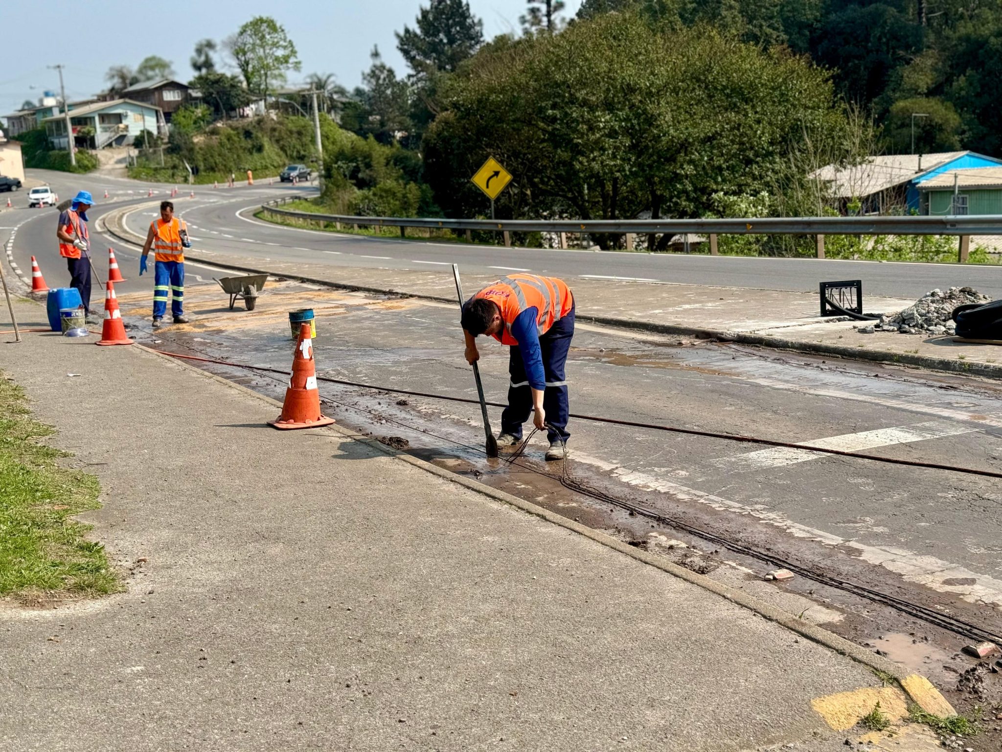 Velocidade de veículos será controlada por lombadas eletrônicas no bairro Pérola, em Flores da Cunha