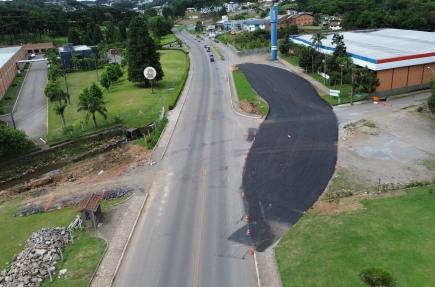 Por conta de obras, motoristas devem utilizar desvio da Avenida 25 de Julho em Flores da Cunha