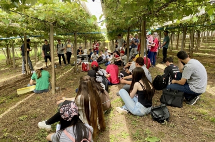 Abertas as inscrições para concorrer à bolsa de estudo da Escola Família Agrícola, em Flores da Cunha