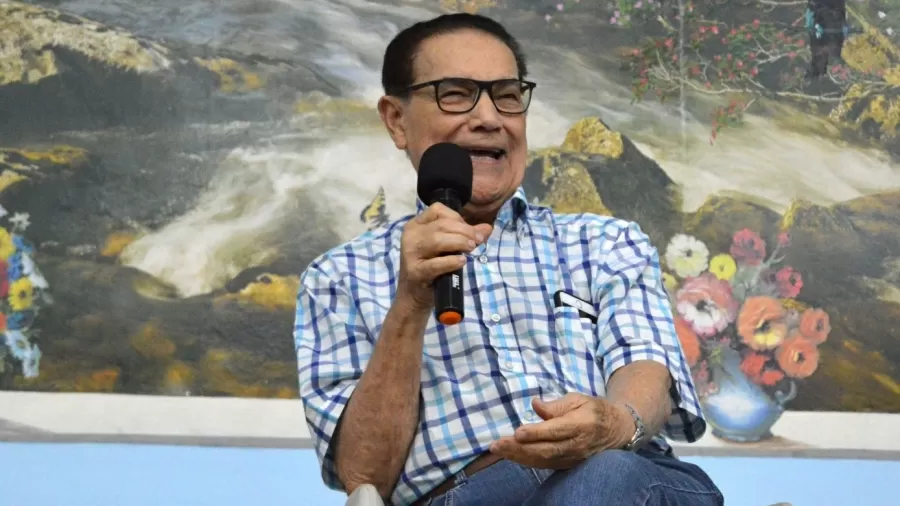 Velório de Divaldo Franco será aberto ao público e enterro acontece na quinta-feira, em Salvador