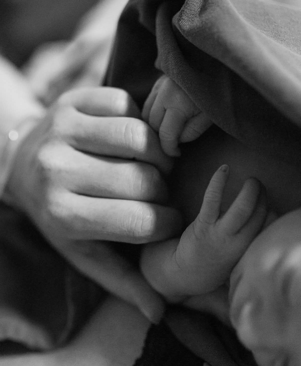 Bebê é deixado como garantia de dívida de drogas no Paraná