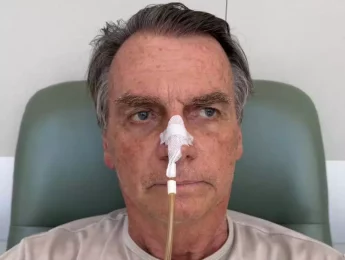 Bolsonaro deixa a UTI duas semanas após cirurgia no intestino