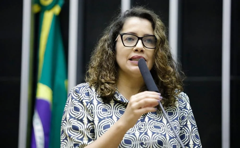 Deputada gaúcha apresenta projeto de lei contra abusos em empréstimos consignados para idosos