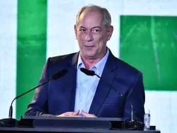 Alvo de processo, Ciro Gomes diz ser “perseguido” e chama Lula de “covarde”